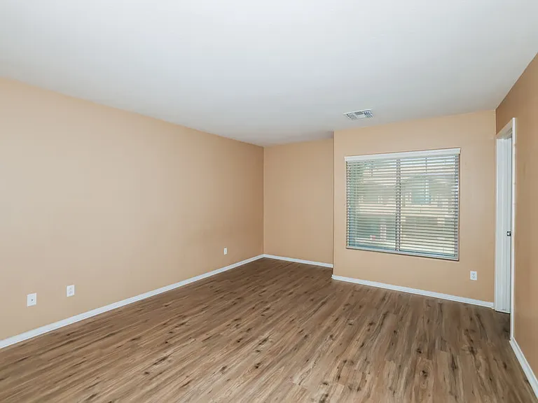 9427 W Monte Vista Rd — Photo 13