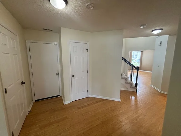 3301 Sacramento Dr — Photo 18