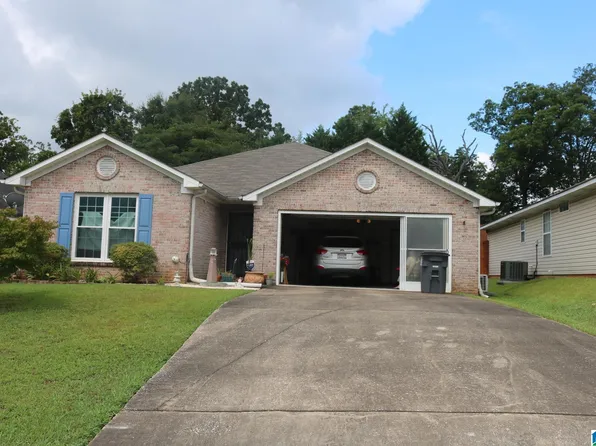 783 Salters Dr, Hueytown, AL 35023