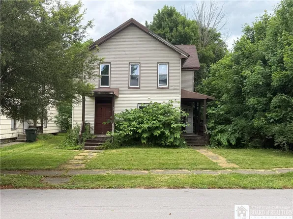 52 McKinley Ave, Jamestown, NY 14701