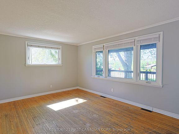 3rd image of 1218 Hamilton Rd