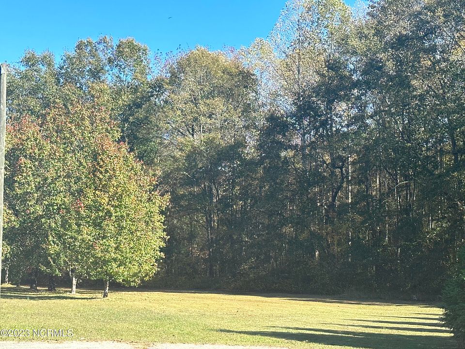 2nd image of 180 Lillian Rd #10