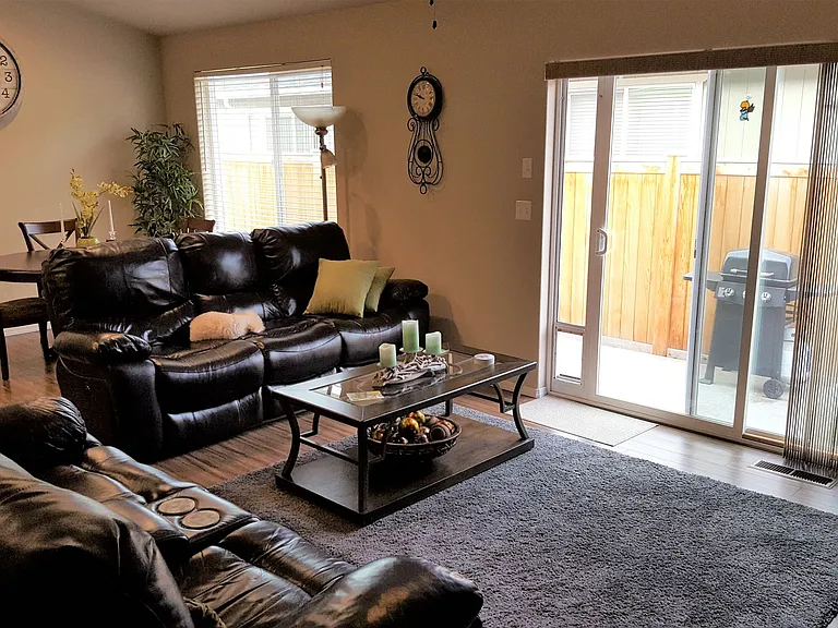 205 NW Meadow Lakes Dr — Photo 15