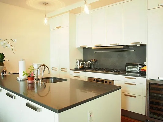 Rented by Sotheby's International Realty | media 4