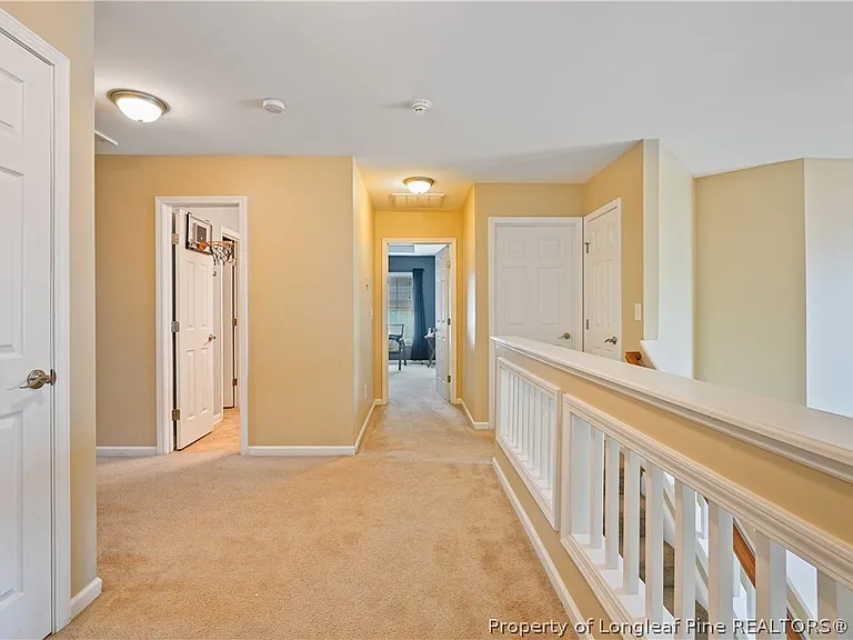 415 Highgrove Dr — Photo 26