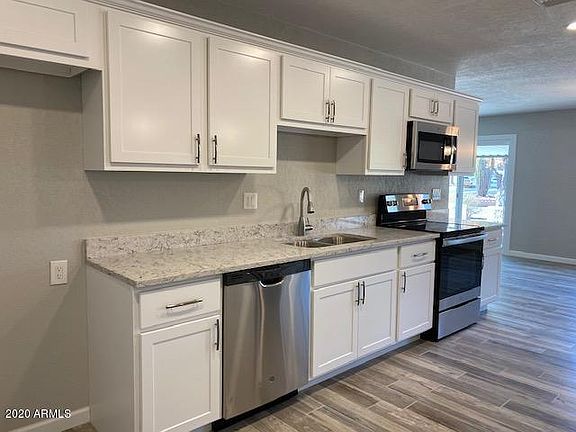 4th image of 15602 N Cedarhurst Ct