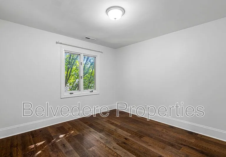 4103 Oak Hollow Dr — Photo 33