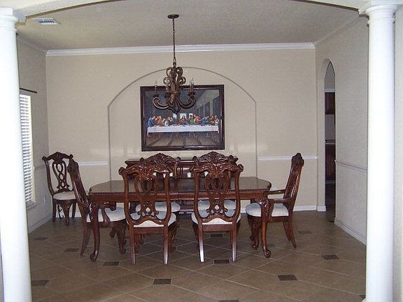 4th image of 664 Suncrest Dr