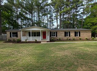 118 Cherry Berry Ln, Sanford, NC 27332