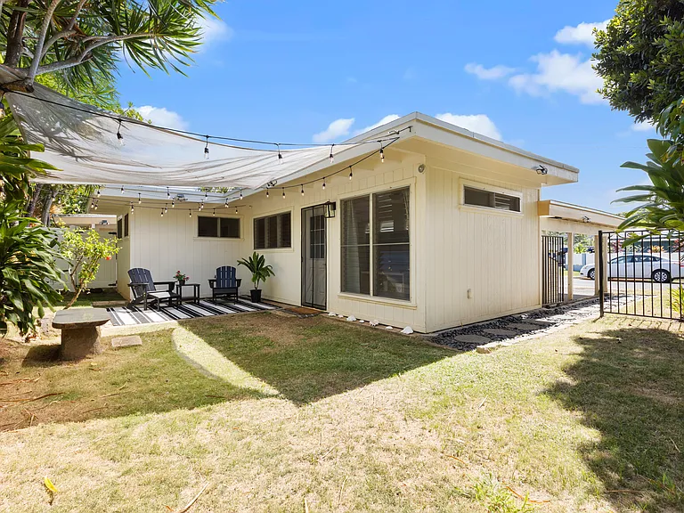 678D Kihapai St #A — Photo 2