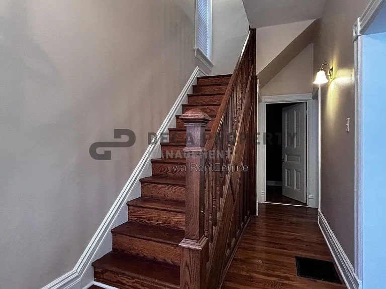3219 Magnolia Ave — Photo 2