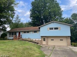 611 39th St SW, Canton, OH 44706