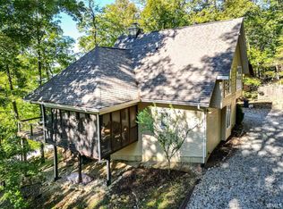 9002 Agate Ave, Nashville, IN 47448