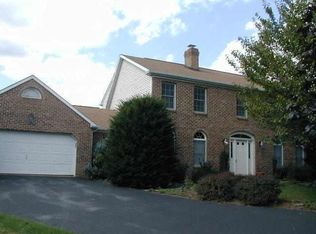 951 Parish Pl, Hummelstown, PA 17036