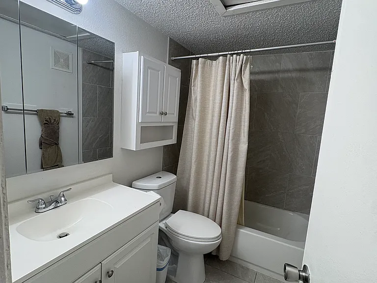 3851 Evergreen St — Photo 8