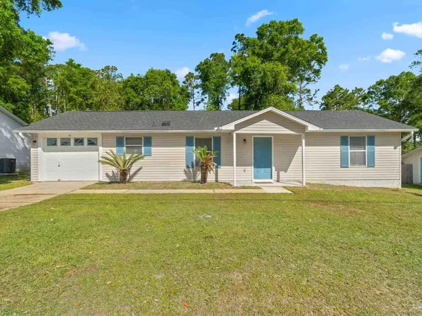 518 Greenberry Dr, Cantonment, FL 32533