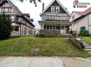 509 N 32nd St, Milwaukee, WI 53208