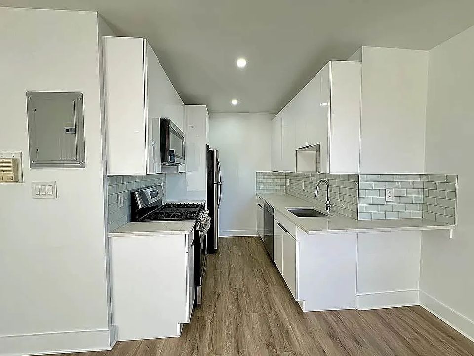 1st image of 4242 Judge St APT 6C