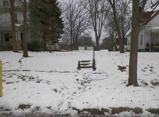 610 E Black Ave, Springfield, IL 62702