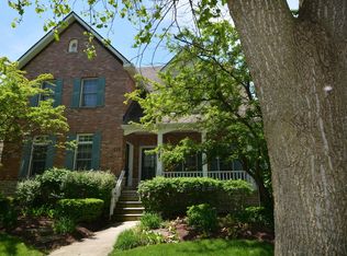 619 S Main St, Naperville, IL 60540