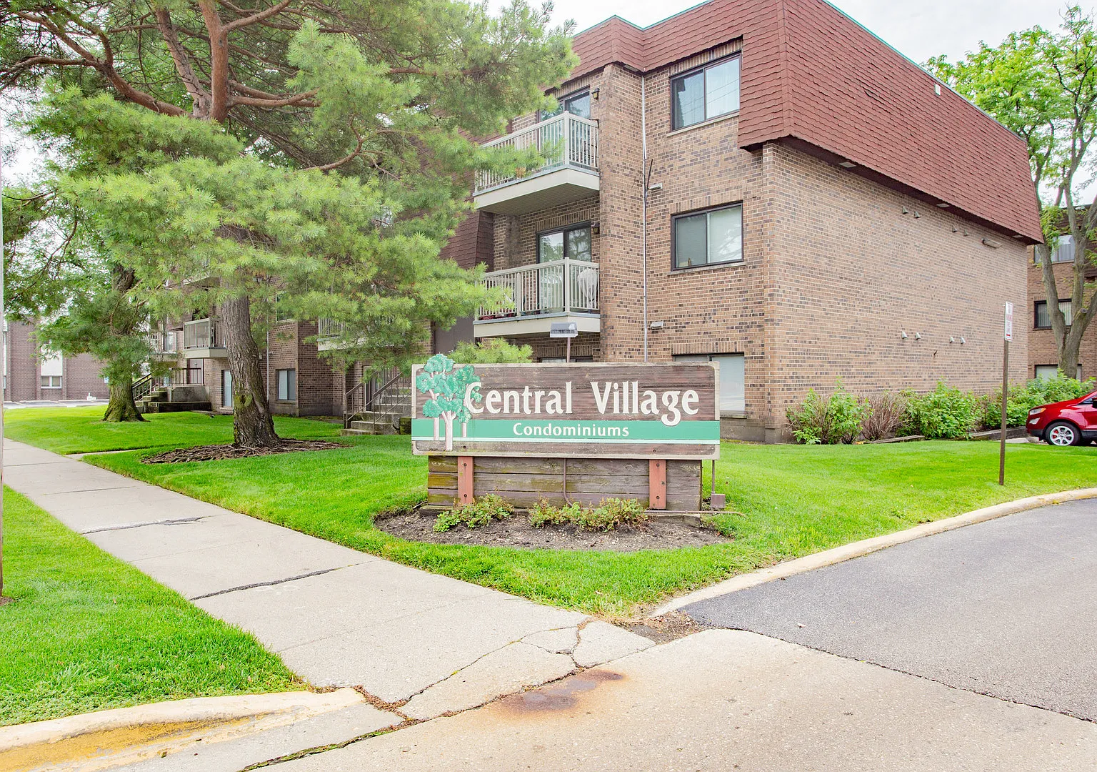 2 bed, 1200 sqft, $1,750 — Photo 1