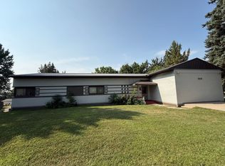324 4th Ave NW #6, Watertown, SD 57201