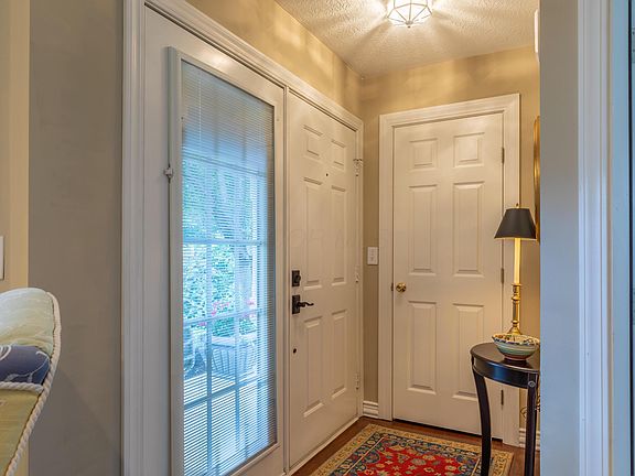 4th image of 5373 Branscom Blvd