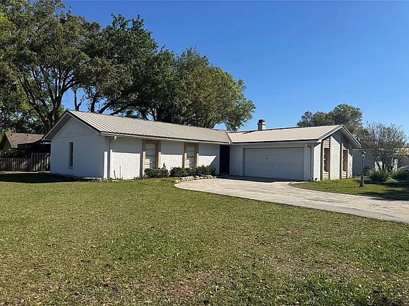 2nd image of 3832 Highgate Dr