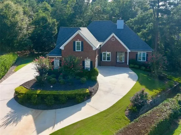 2777 Chinquapin Ct, Buford, GA 30519