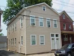 121 Vosseller Ave photo 1