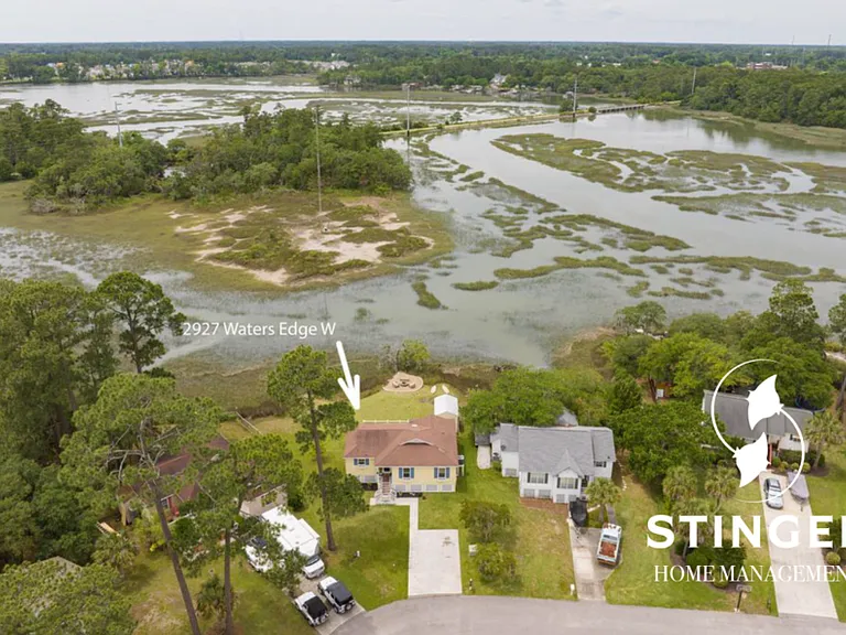 2927 Waters Edge Ct W — Photo 3