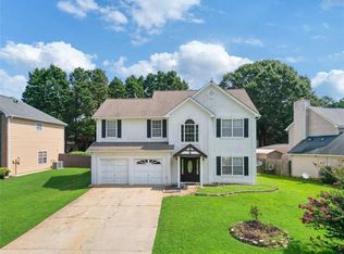 5465 Arrowind Rd NW, Lilburn, GA 30047