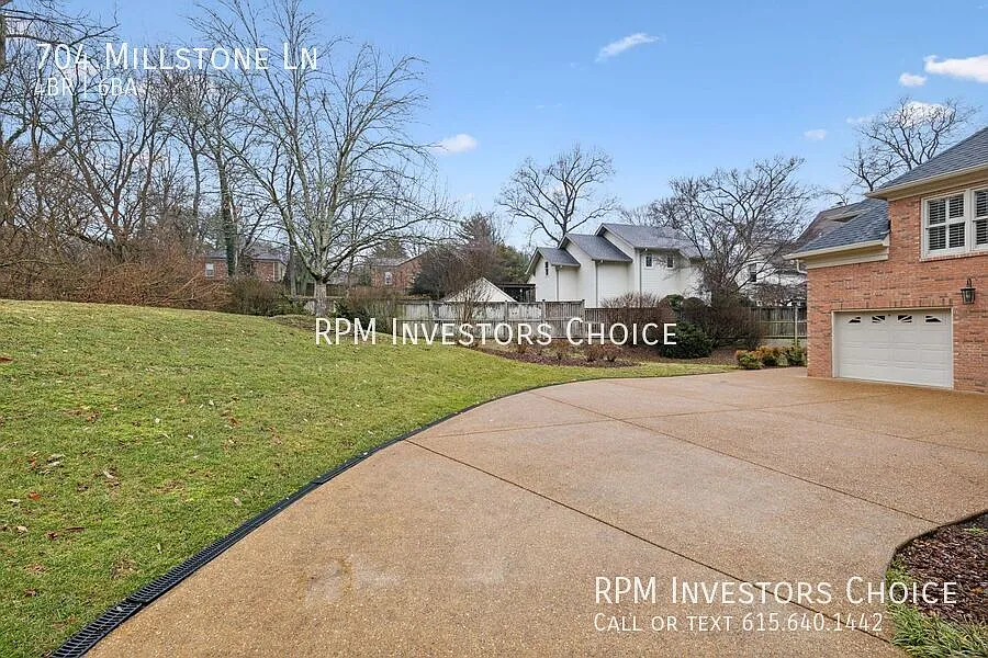 Gorgeous 4 bdrm/3.5 bath home on cul-de-sac in the Heart of Green Hills! — Photo 4