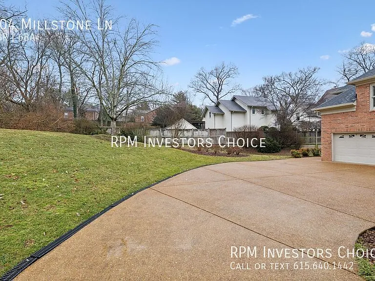 704 Millstone Ln — Photo 4
