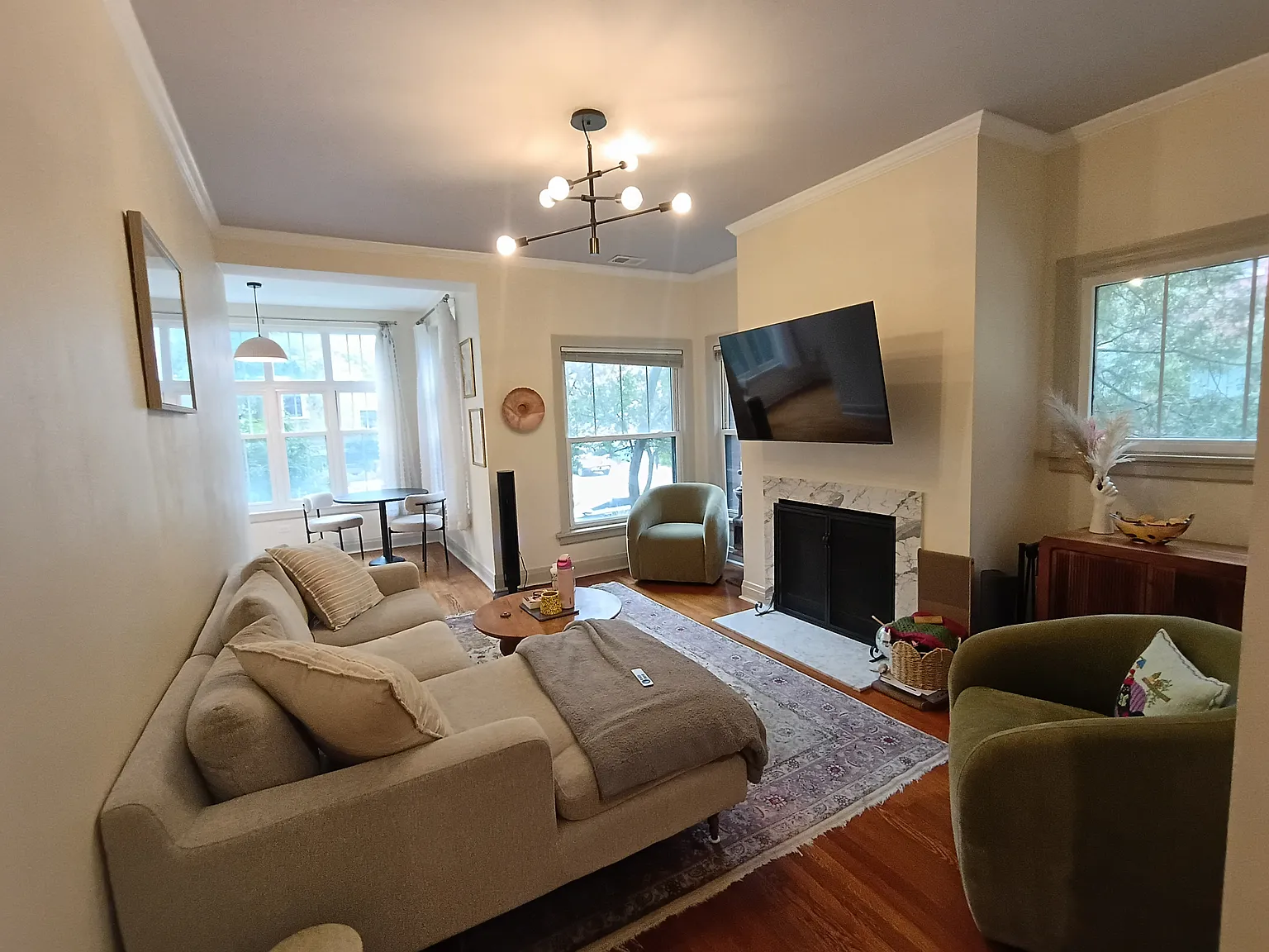 2 bed, 1300 sqft, $3,200 — Photo 4