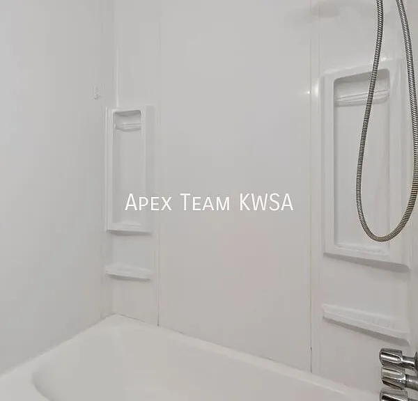 931 N Euclid Ave #243 — Photo 20