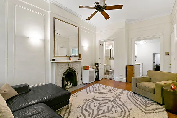 Rented by Compass | media 10