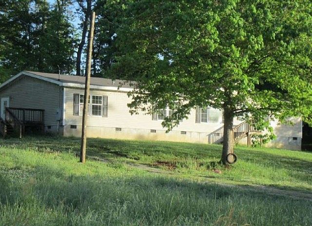2nd image of 61 Clements Rd NE