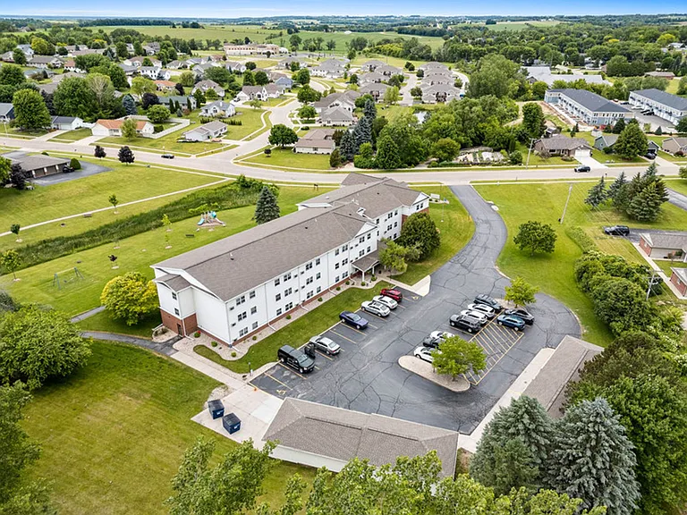 Mayville Heights Apartments is a convenient 55+ senior living community with HEAT AND WATER INCLU... — Photo 30