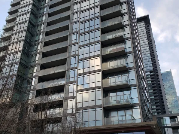 15 Fort York Blvd #148, Toronto, ON M5V 3Y4
