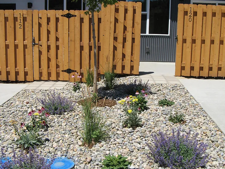 120 Pioneer Ave — Photo 7