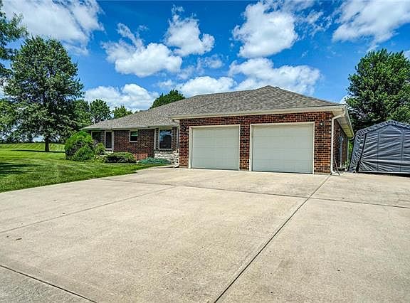 5th image of 2 Hill Dr