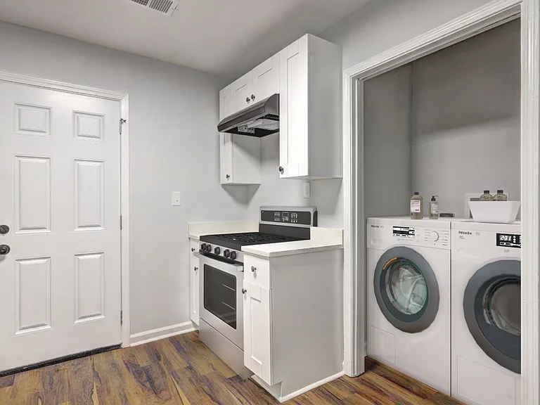 1187 McDaniel St SW #B — Photo 12