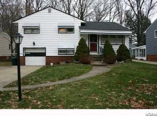 6237 Colebrook Dr, Parma Heights, OH 44130