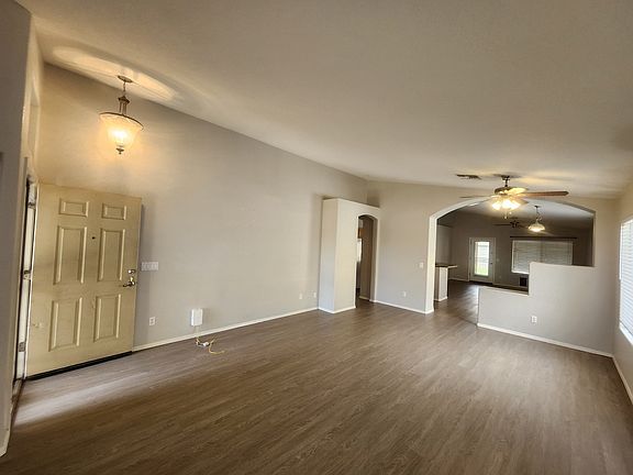 3rd image of 20400 N 82nd Ln