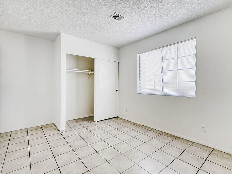 4651 Amberleigh Ln #C — Photo 15