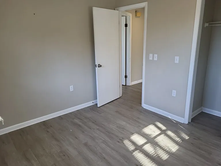 20 New Florida Ave — Photo 11