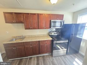 317 E North Ave, Baltimore, MD