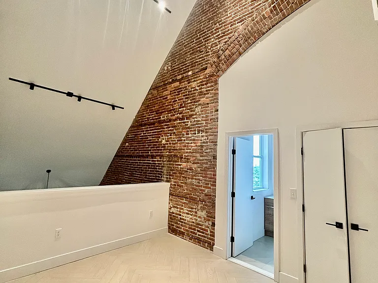 1705 N 7th St #21 — Photo 12