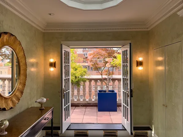 1035 Park Avenue image 17 of 22